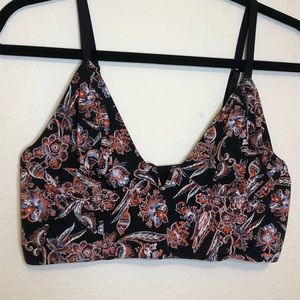 Free people flowered bralette🖤